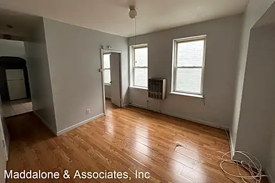 604 State St Photo 1