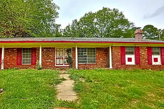 1128 Primrose St Photo 1