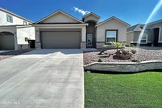 13856 Sky Harbor Ave Photo 1