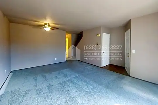 6991 Chantel Court Photo 2