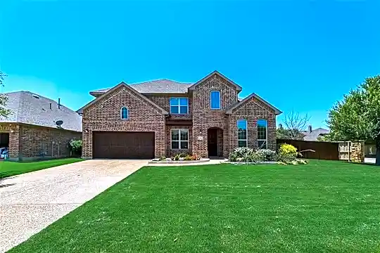 1511 Silent Brook Dr Photo 1