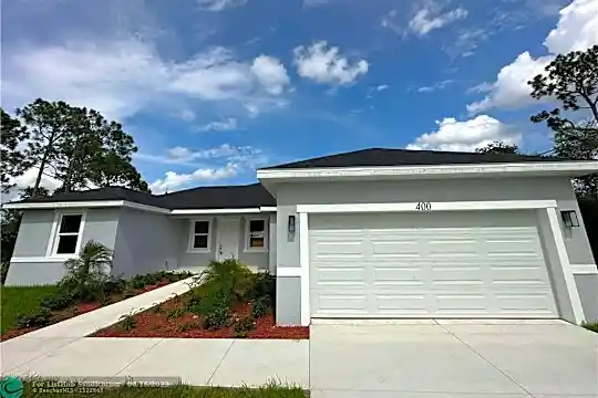 400 Lemans Dr Photo 1