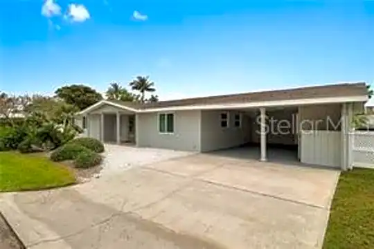 708 Jungle Queen Way Photo 1