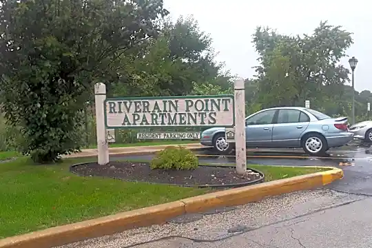 Riverain Point Photo 2