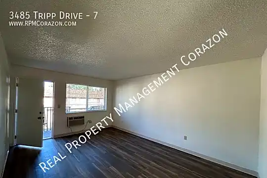 3485 Tripp Drive - 7 Photo 2
