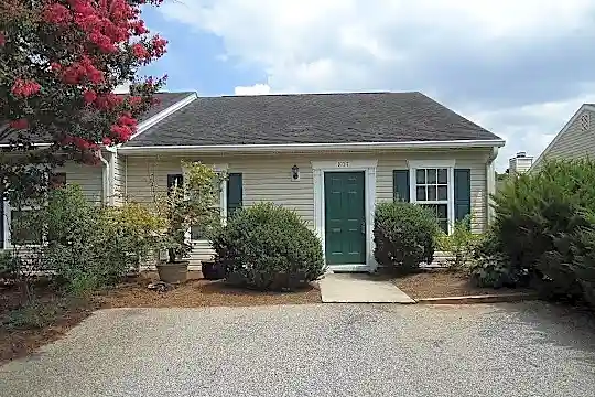 817 Fripp Ct Photo 1