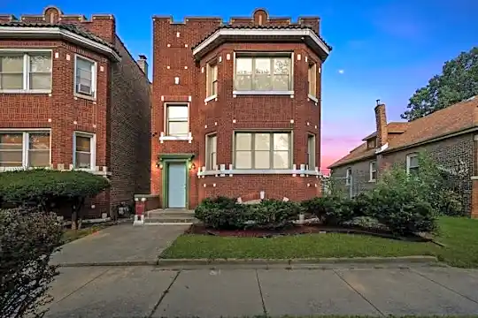 8011 S Princeton Ave #2 Photo 1