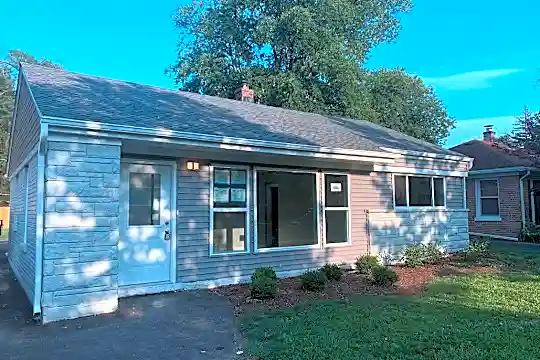 17632 Dixie Hwy Photo 1