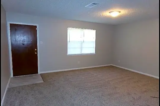201 Dryad Ln Photo 2