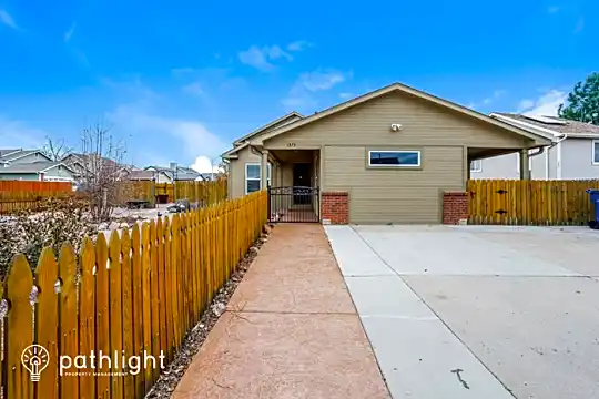 1375 Ride Ln Photo 1