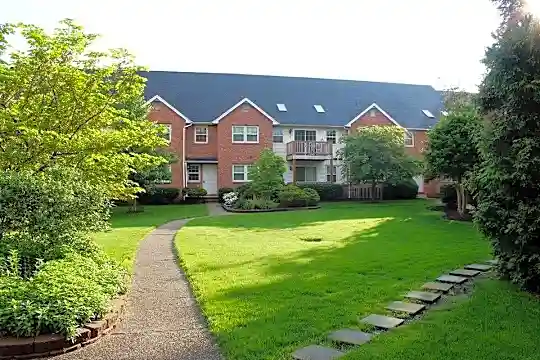 401 Bibby St Photo 1
