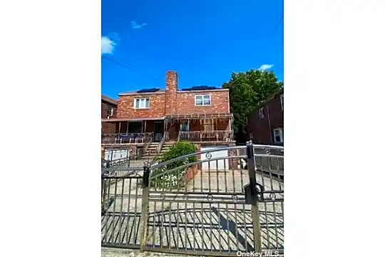 2728 Laconia Ave Photo 1