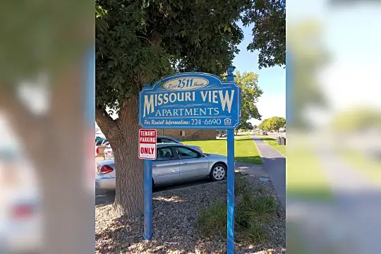 Missouri View Apartments Photo 2