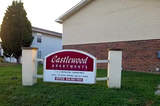 Castlewood Apartments Photo 2