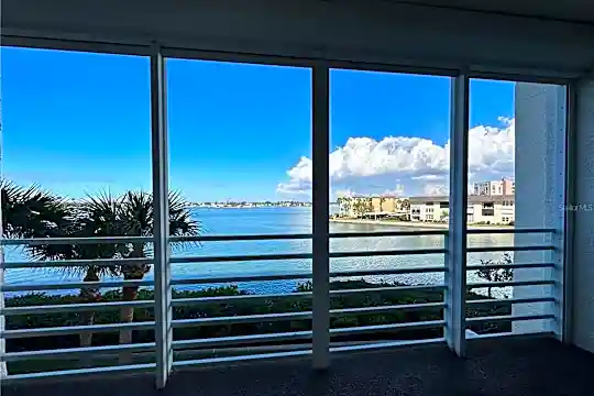 7963 Sailboat Key Blvd S #207 Photo 2