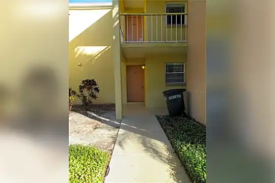 2886 Somerset Park Dr #103 Photo 1