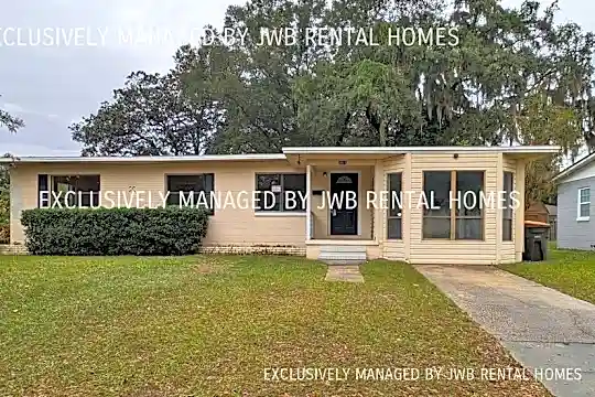 5811 Cherry Laurel Dr Photo 1