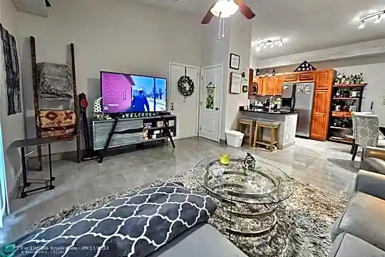 851 Lyons Rd #22-207 Photo 2