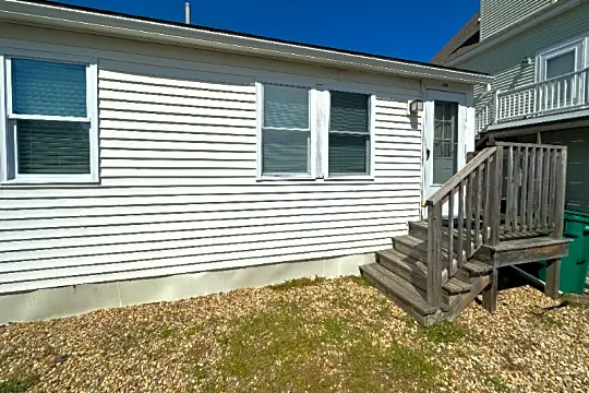 18 Keefe Ave Photo 1