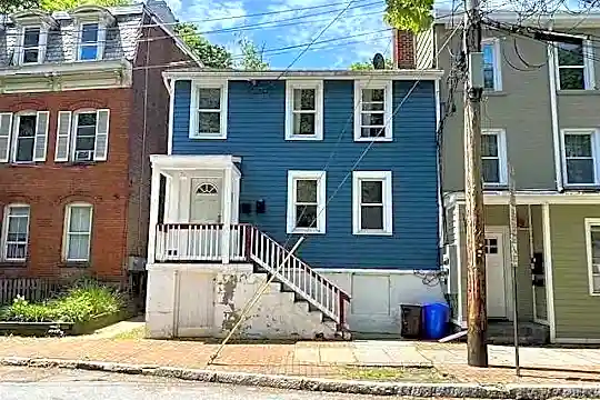 52 S Bridge St #1 Photo 1