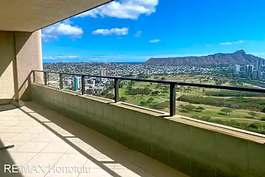 583 Kamoku St Photo 2