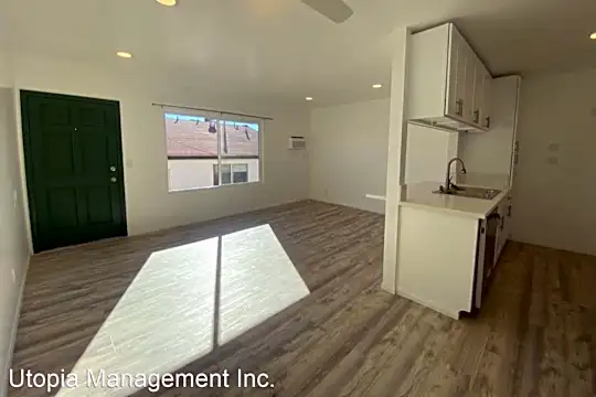 4085 48th Street Unit #6 Photo 2