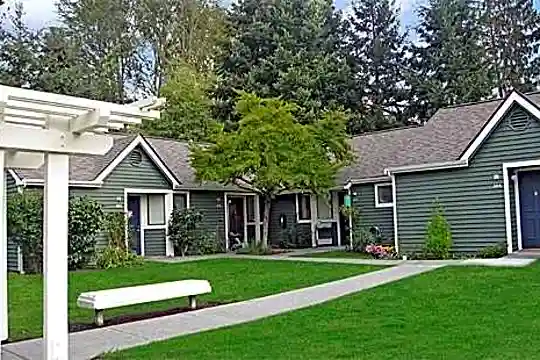 Burke Gilman Place Photo 1