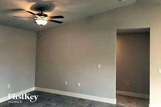 3601 11th Street Southwest Photo 2