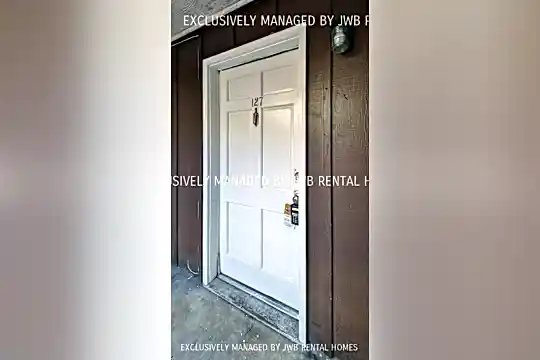 909 Bert Rd #127 Photo 2