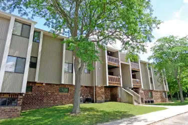 Lilac Hills Apartments - Kalamazoo, MI 49006