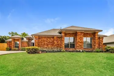 2102 Monterrey Pl Houses - Carrollton, TX 75006