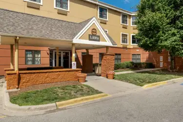 Furnished Studio Chicago Gurnee 5724 Northridge Dr Gurnee IL Apartments for Rent