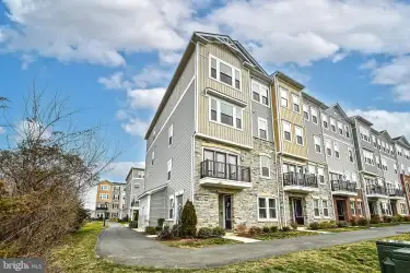 41987 Nora Ml Ter Townhomes - Stone Ridge, VA 20105