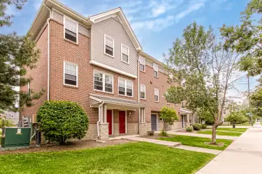 Palmer Court Townhomes Apartments - Detroit, MI 48202