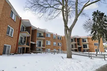 Windsor Court Apartments Robbinsdale MN 55422