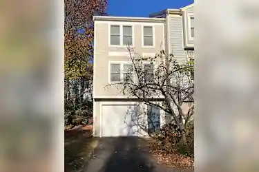 6146 Brook Dr | Falls Church, VA Townhouses for Rent | Rent.