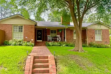 1015 Lawhon St Houses - Shreveport, LA 71106