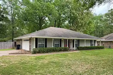 5604 Kenilworth Cir Houses - Shreveport, LA 71129