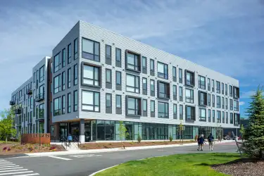 The Veridian Residences - 2454 Lafayette Road | Portsmouth, NH ...