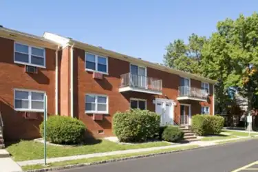 Finchley Gardens - 203 Main St | South Bound Brook, NJ Apartments for ...