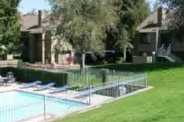 Schooner Landing Apartments - Stockton, CA 95219