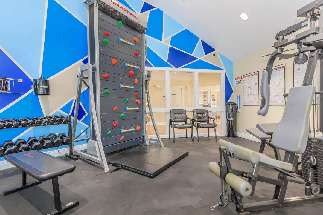Side Creek Apartments for Rent with Gym/Fitness Center - Aurora