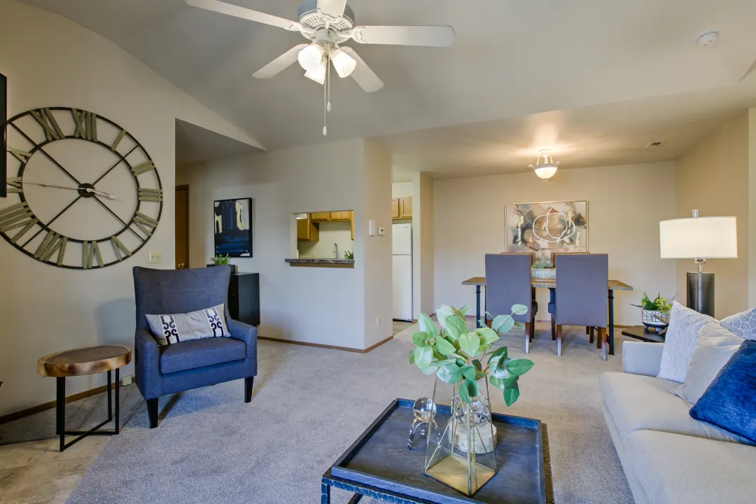 The Pointe Apartments - La Vista, Ne 68128