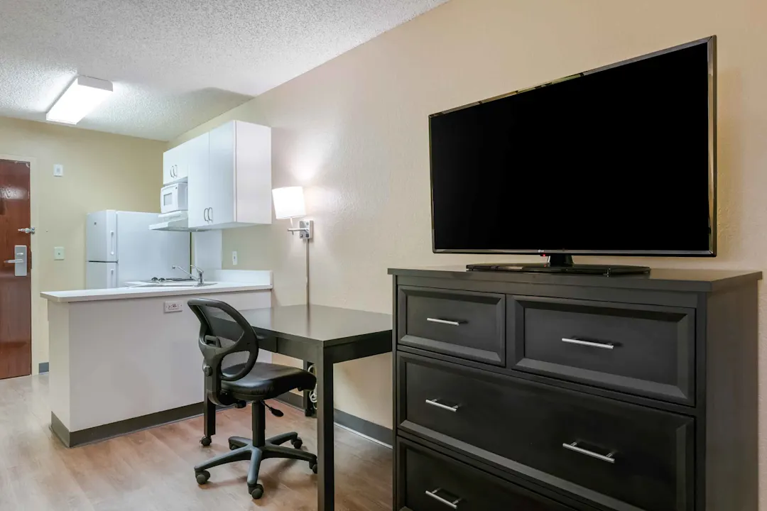 Hampton Coliseum Apartments
