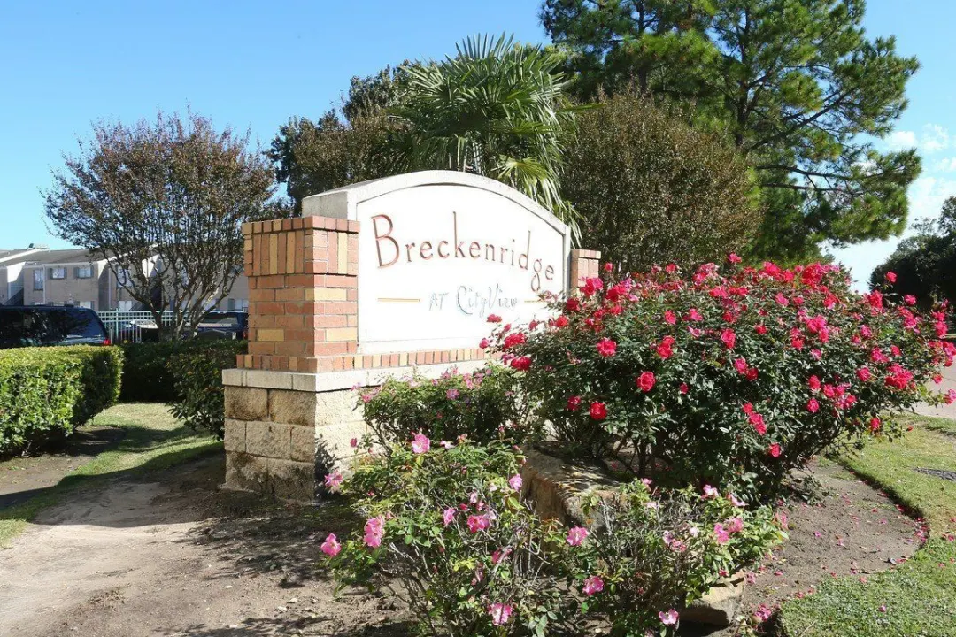 Breckenridge At Cityview - 535 Seminar Dr | Houston, TX Apartments for ...