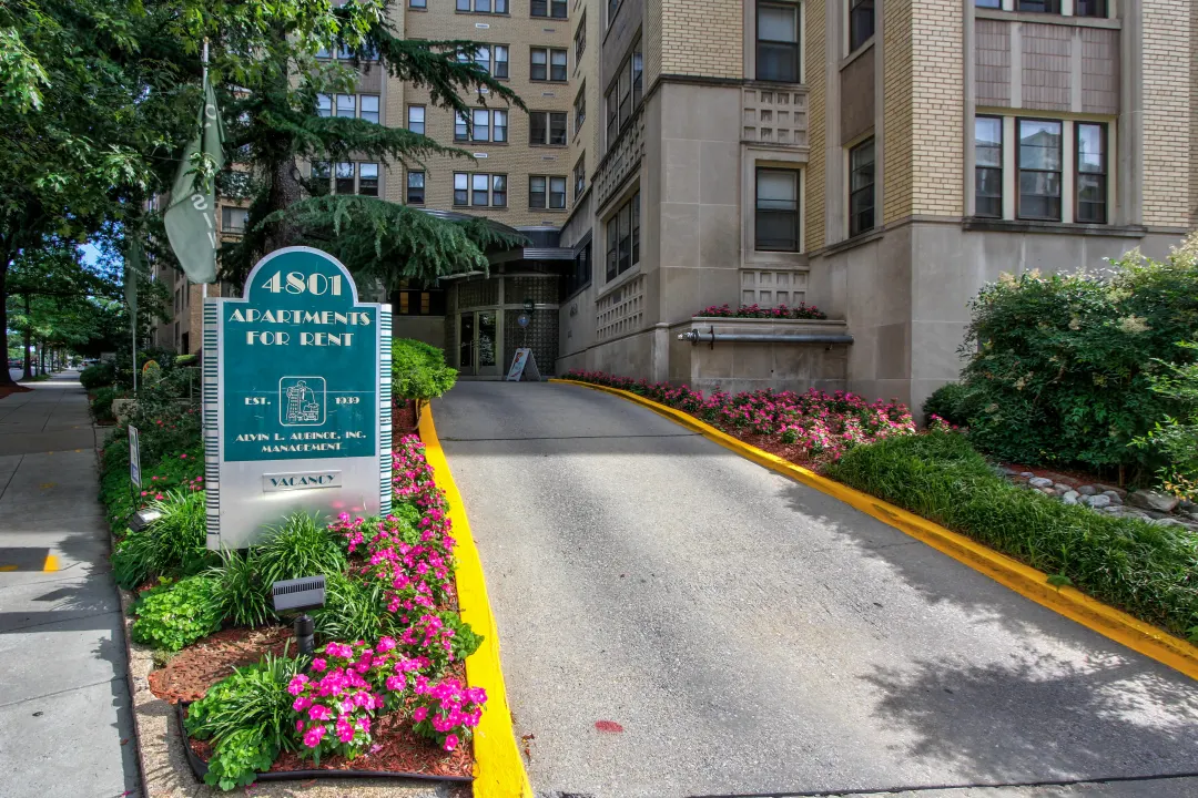 4801 Connecticut Avenue Apartments
