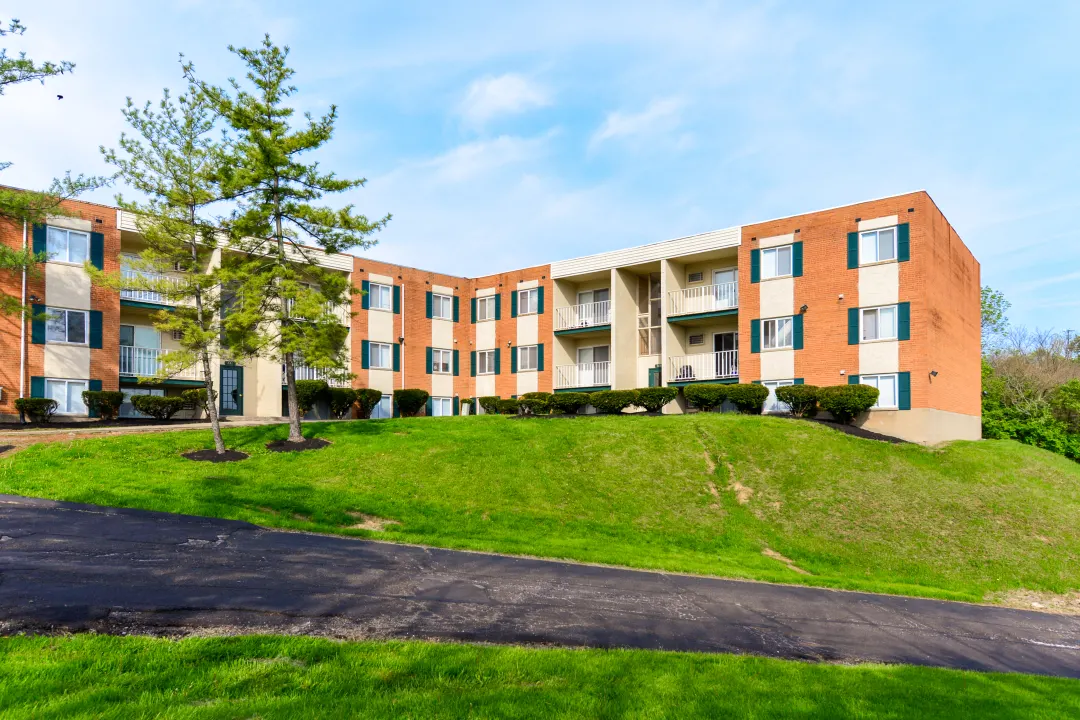 Winton Woods Apartments 4880 Winton Rd Cincinnati Oh Apartments For Rent Rent Com