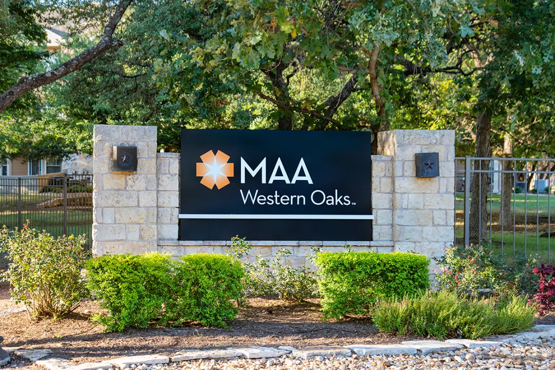 MAA Western Oaks 8801 La Cresada Dr Austin TX Apartments for