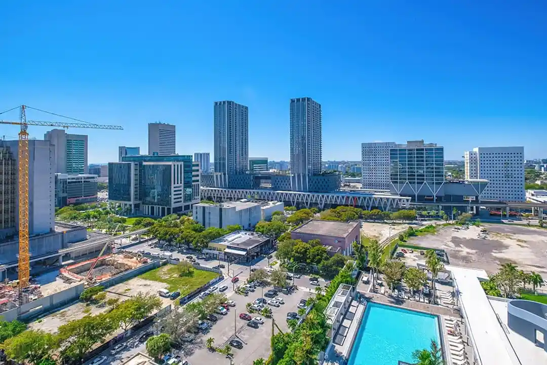 Caoba Miami Worldcenter Apartments, Florida International University