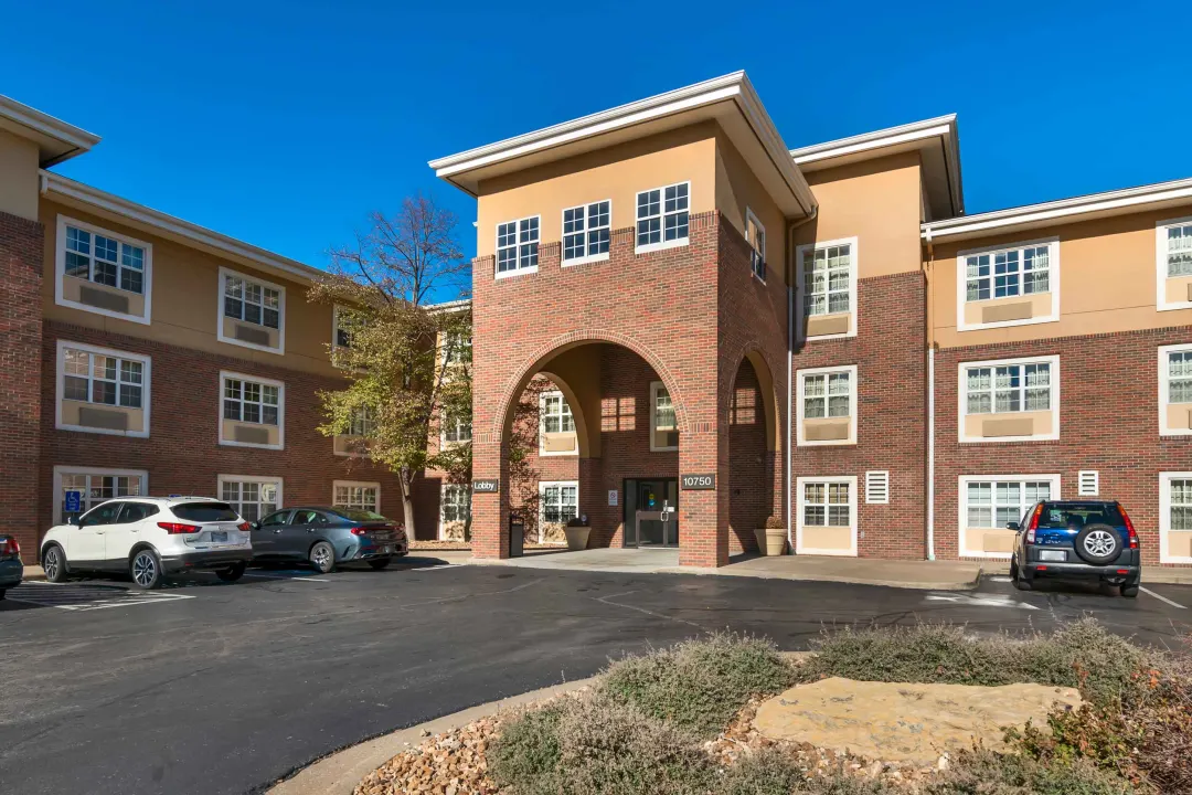 Downtown Overland Park Apartments for Rent - Overland Park, KS
